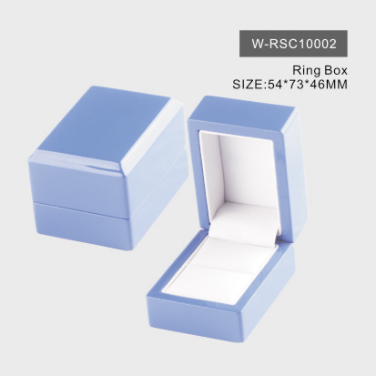 Light Blue Glossy Ring Box 